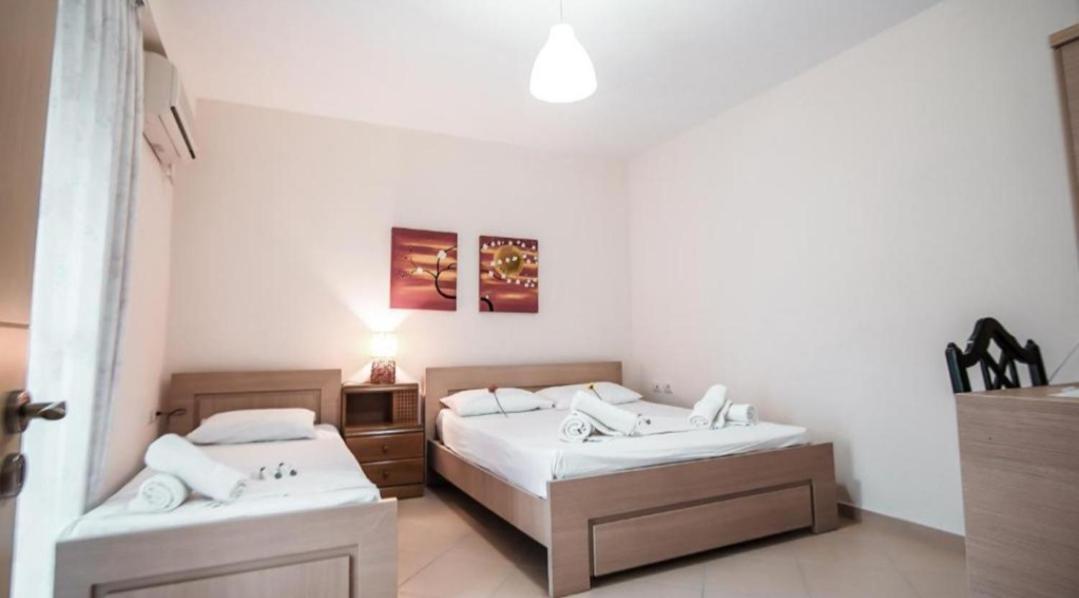 Summer Life Apartments Sarandë Exteriör bild