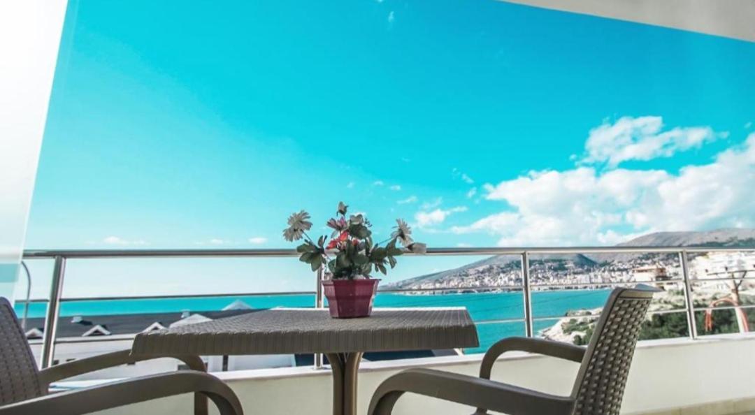 Summer Life Apartments Sarandë Exteriör bild