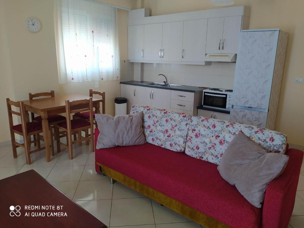 Summer Life Apartments Sarandë Exteriör bild
