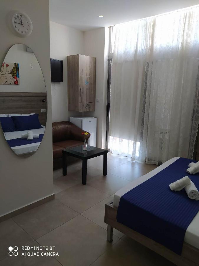 Summer Life Apartments Sarandë Exteriör bild