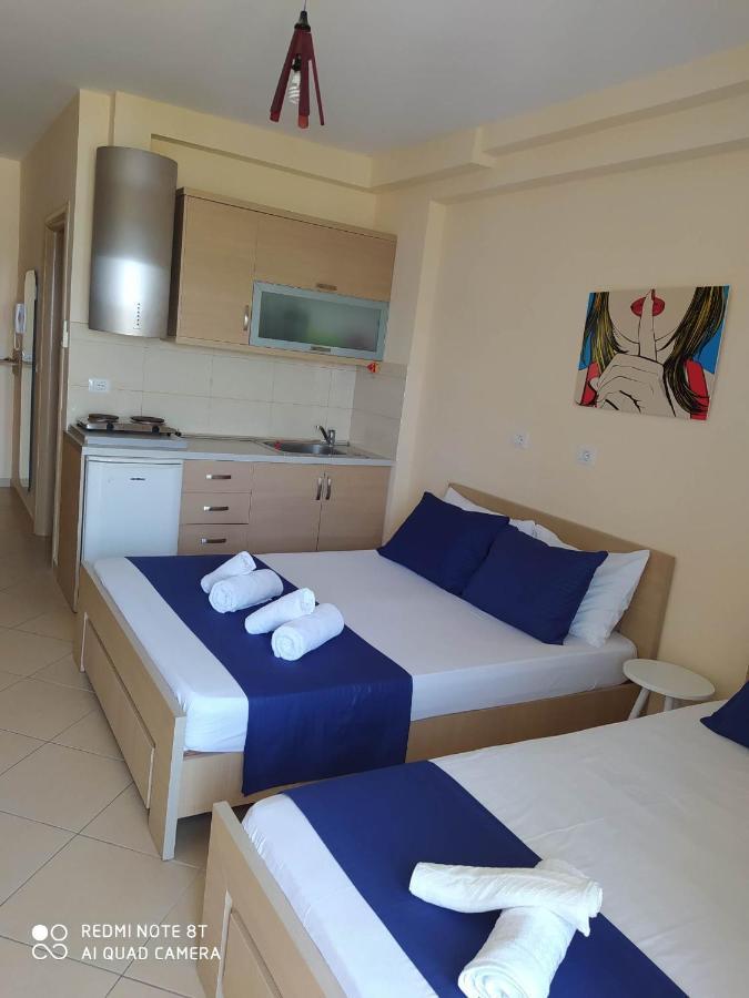 Summer Life Apartments Sarandë Exteriör bild